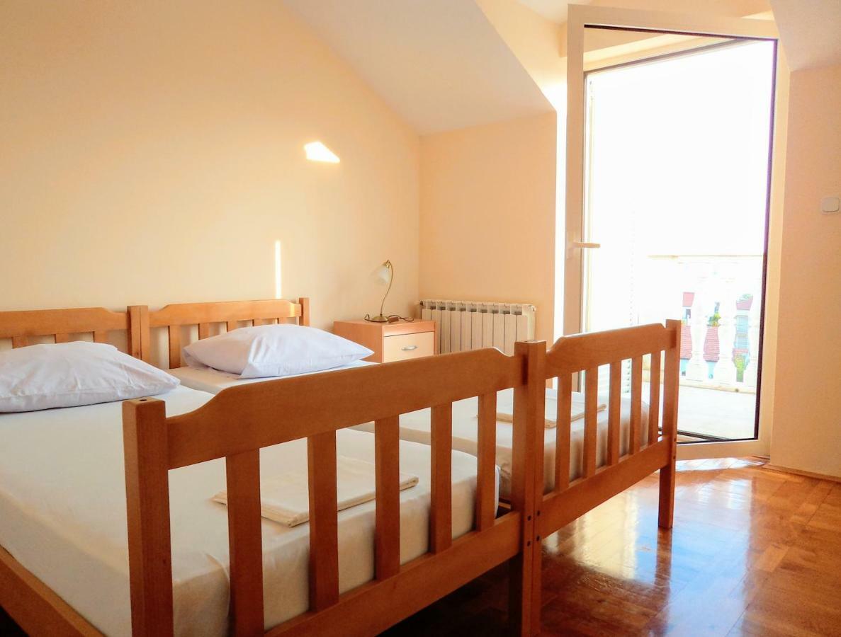 Apartments Andela Sveti Filip i Jakov Extérieur photo